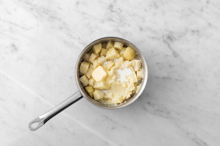 Make the veggie mash 