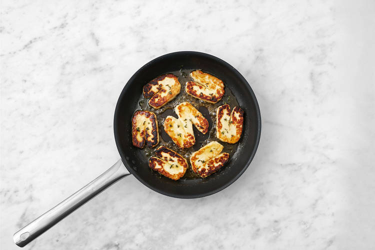 Cook the halloumi & the chicken