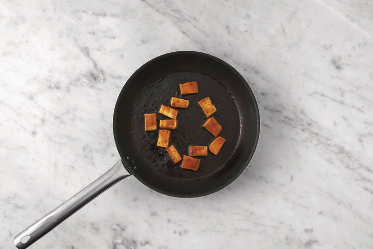 Glaze the tofu