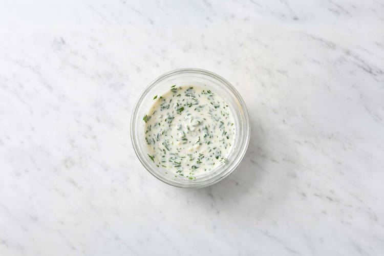 Gör yoghurtdressing