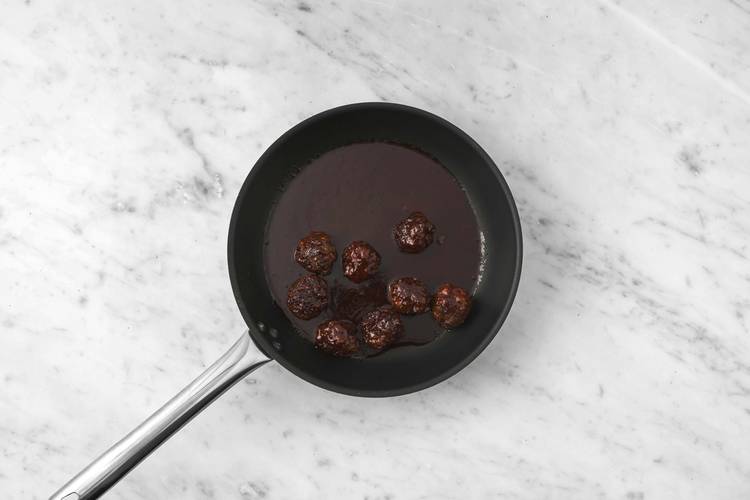 Coat meatballs