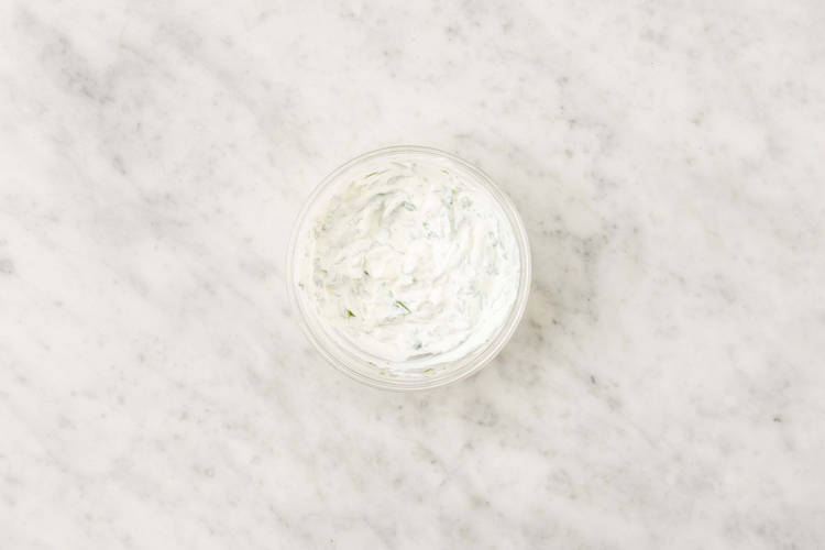 Préparer la sauce au labné