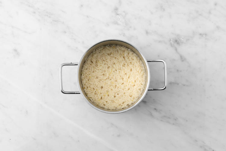 Cook the rice