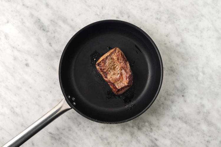Steaks braten