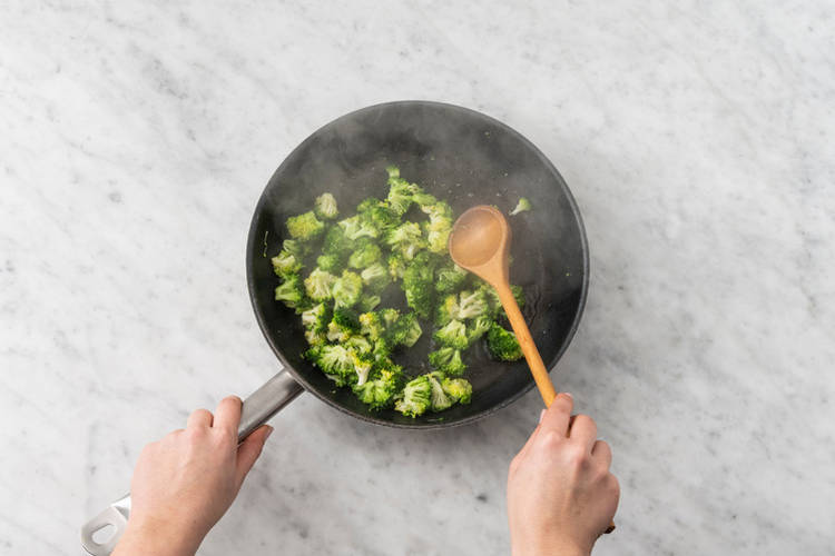 Cook the broccoli