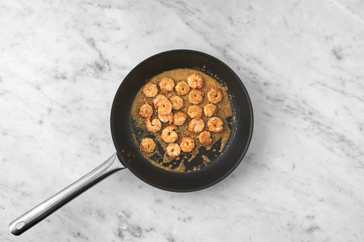 Cook the halloumi