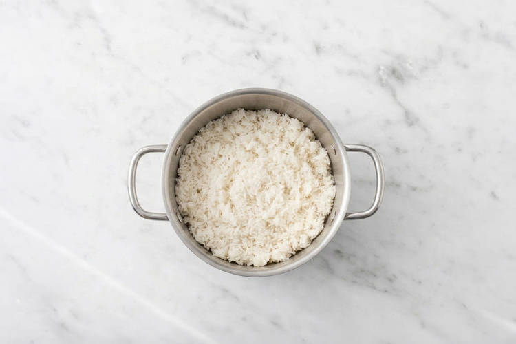 Cook the rice