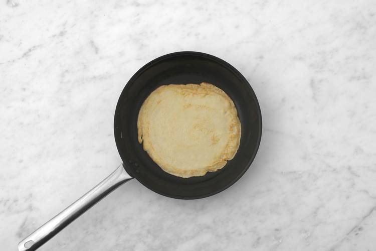 Palatschinken backen