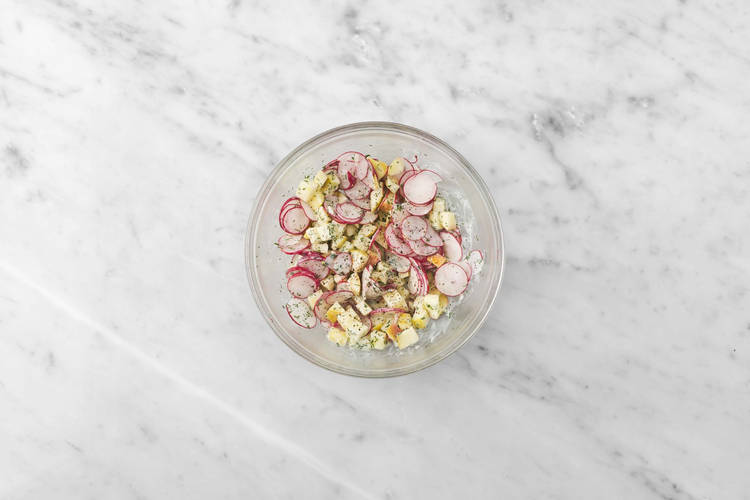 Salat zubereiten