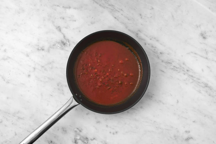 Make the curry sauce