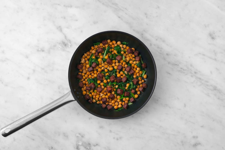 Make the Espinacas con Garbanzos