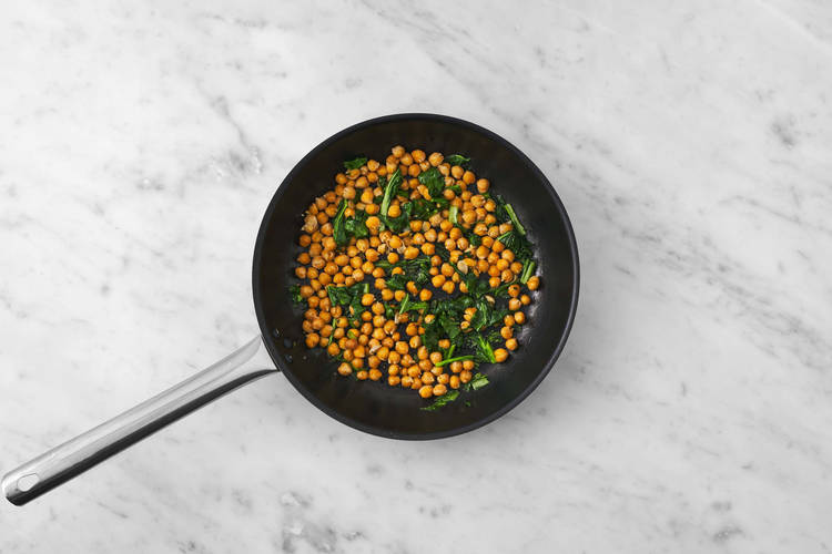 Make the Espinacas con Garbanzos