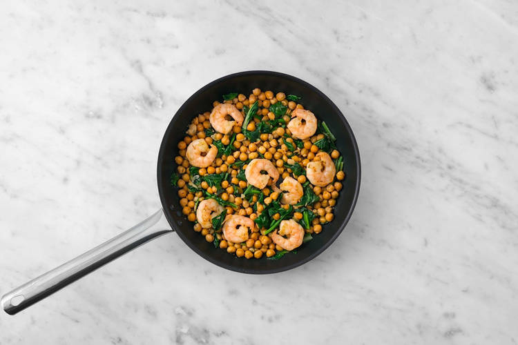 Make the Espinacas con Garbanzos