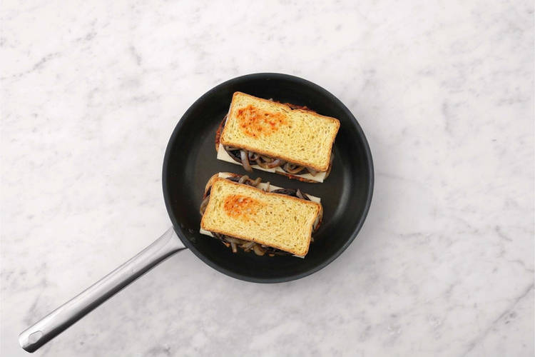 Assemble the Sandwich