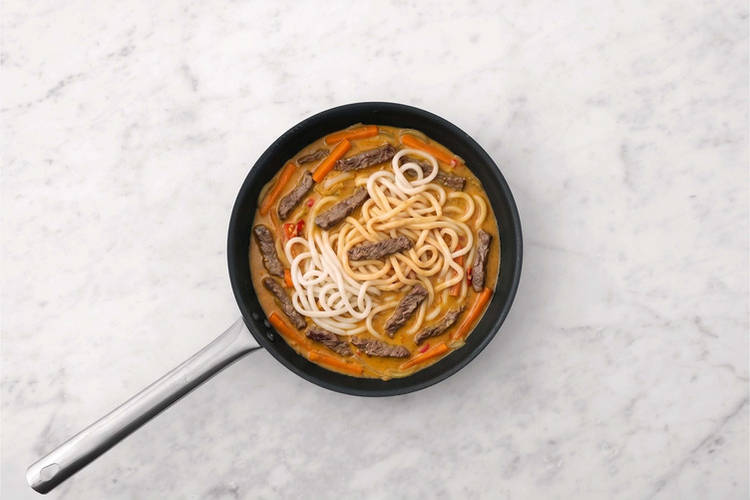 Coat the Noodles