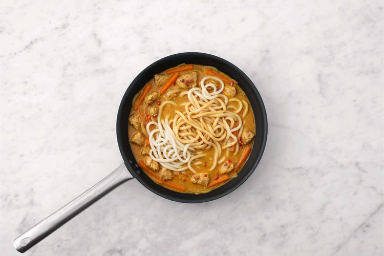 Coat the Noodles