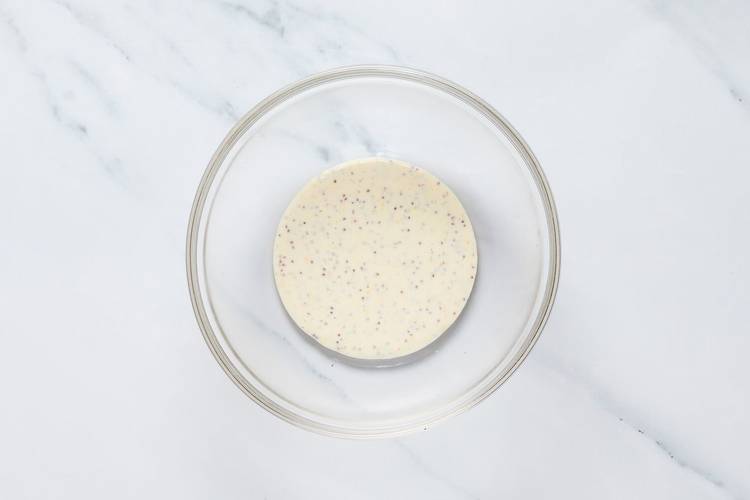Préparer la vinaigrette à la mayo