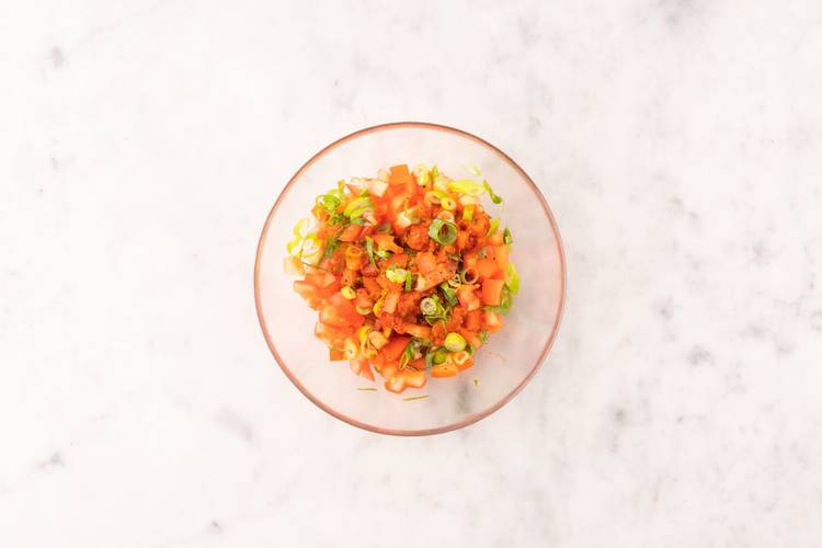 Préparer la salsa et la vinaigrette