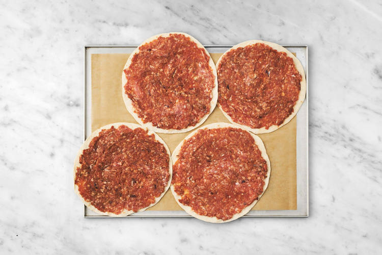 Lahmacun backen