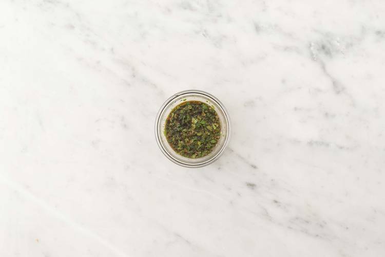 Chimichurri maken
