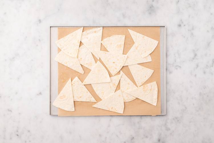 Préparer les chips de tortilla
