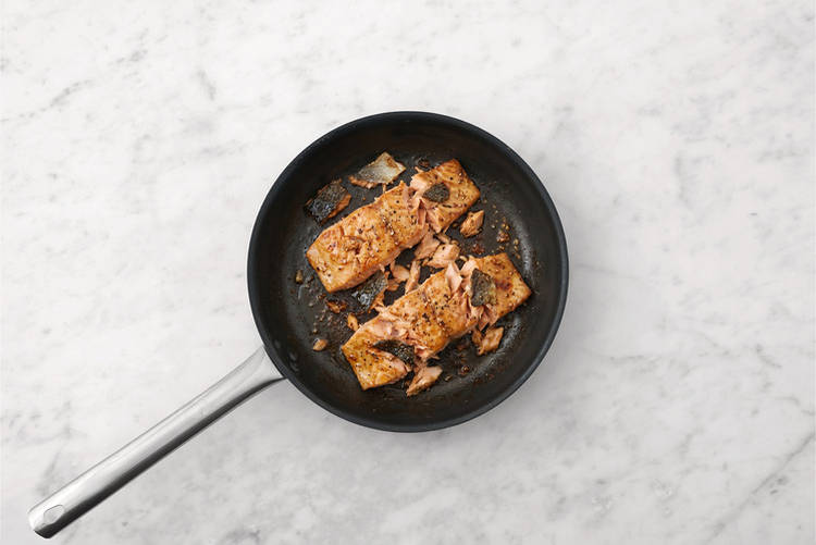 Cook the prawn