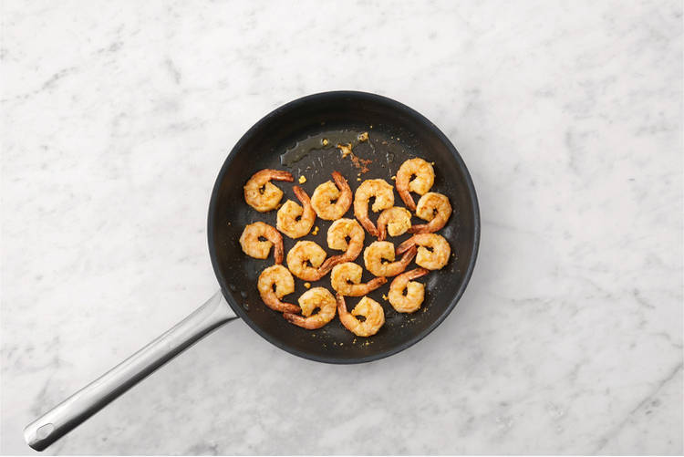 Cook the prawns