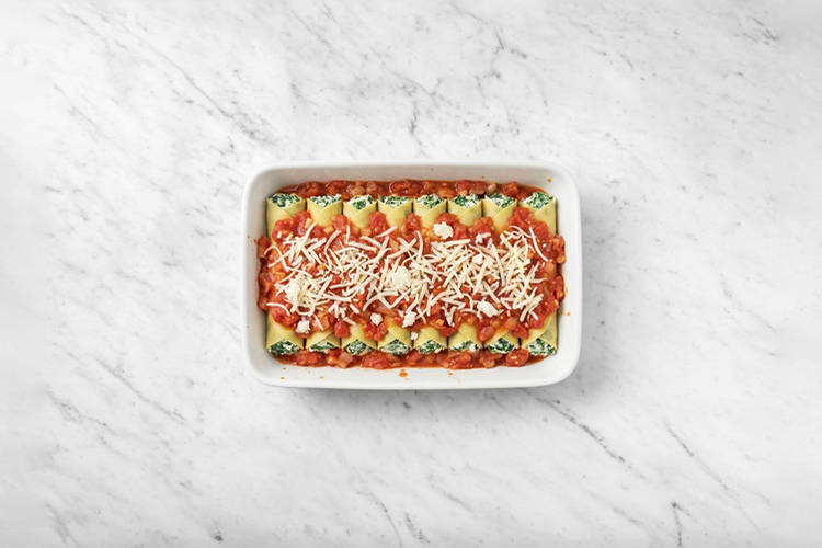 Assemble & bake the cannelloni 