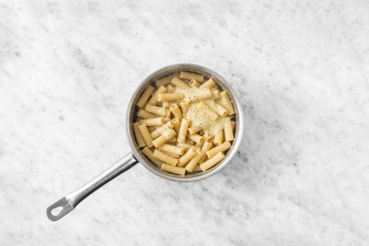 Tillsätt pasta