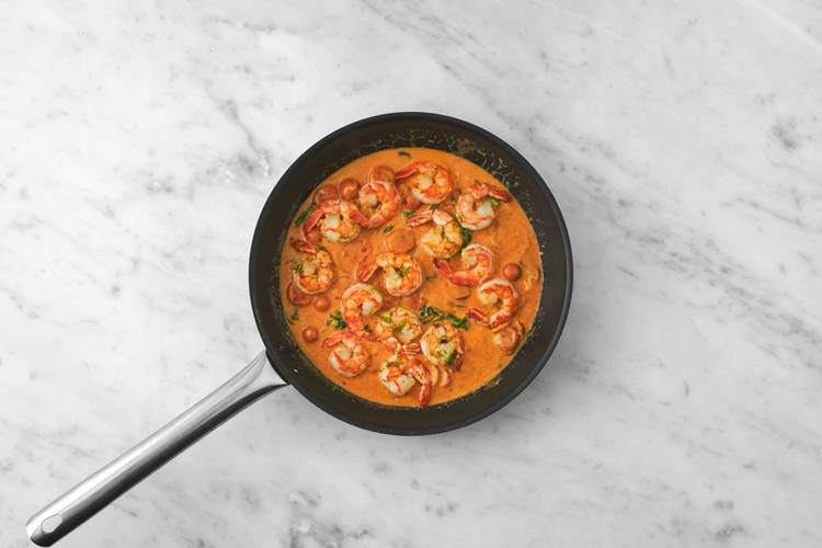 Cook the prawns