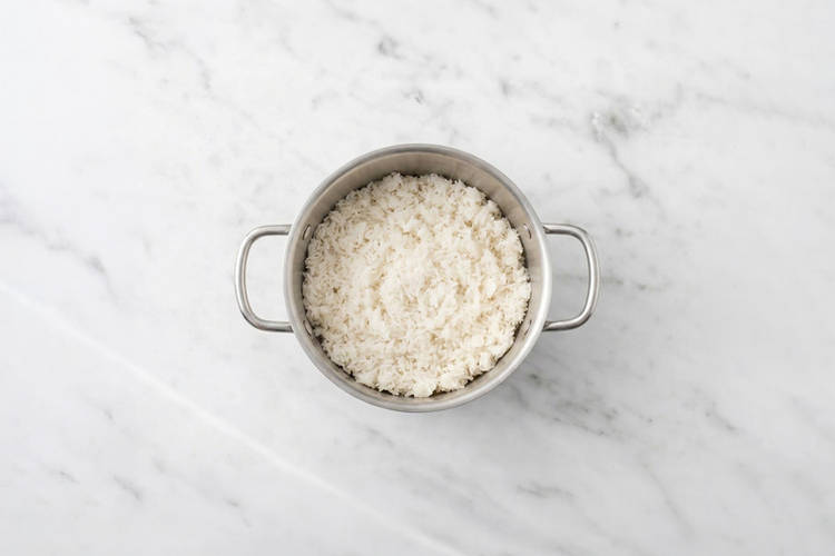 Cook the rice