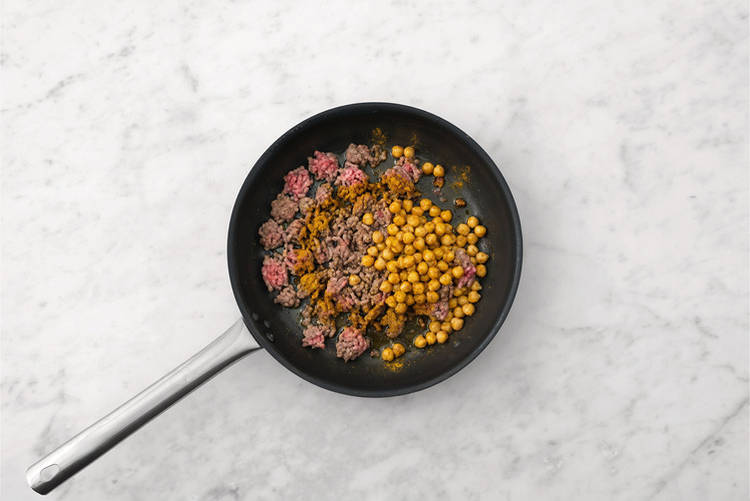 Cook the lamb & chickpeas