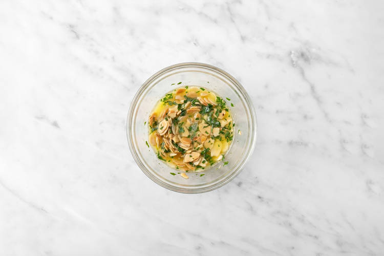 Make the buttery almonds
