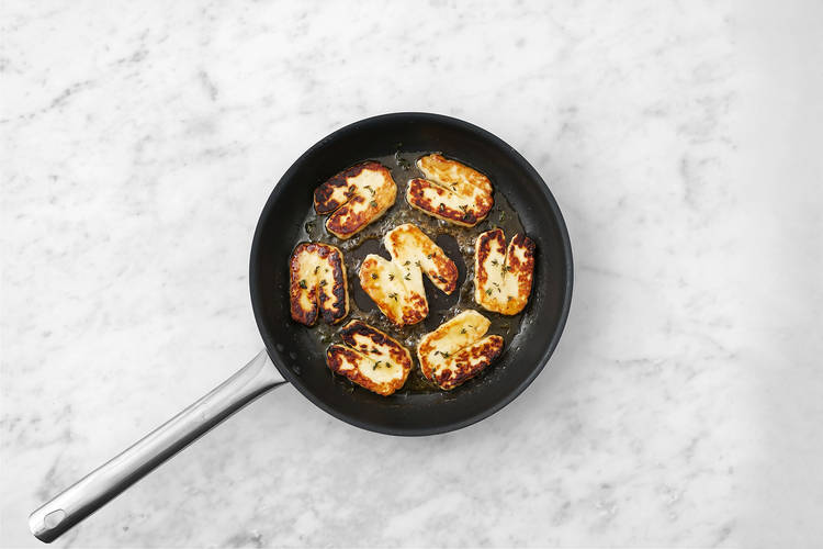 Cook the halloumi