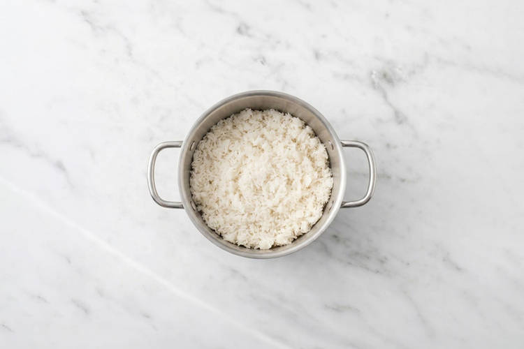 Cook the ginger rice