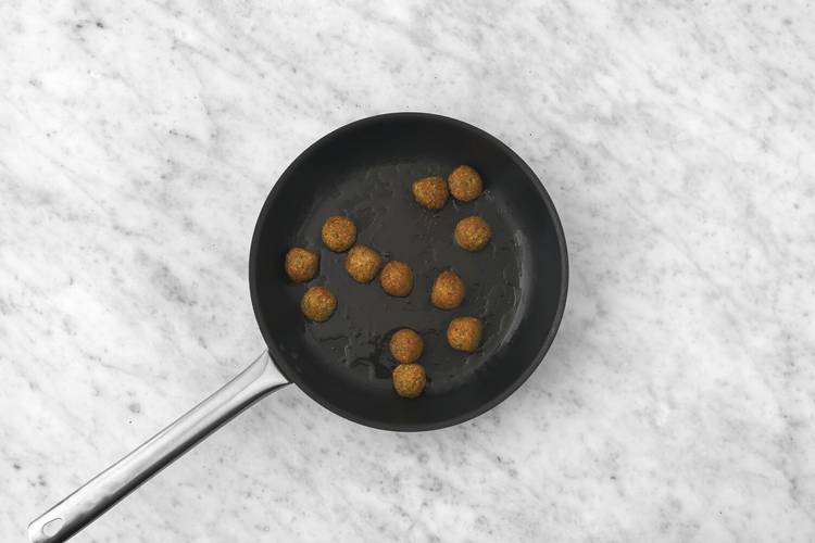 Cook the Falafels