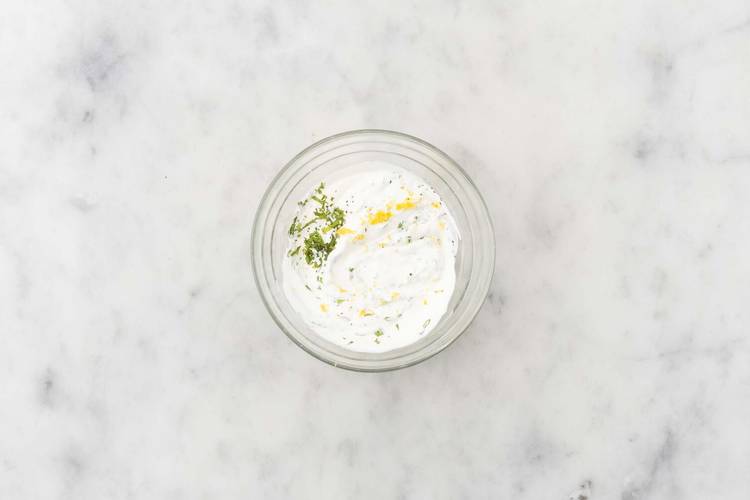 Préparer la sauce au yogourt