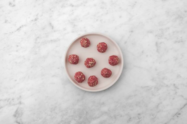 Préparer les boulettes