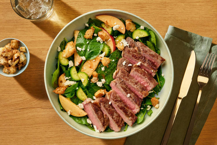 Saisir et rôtir les steaks de faux-filet