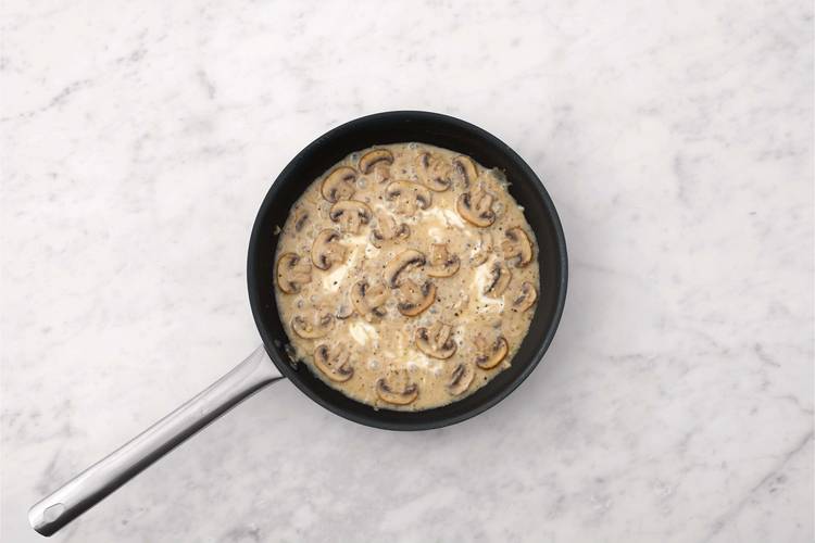Cuire la sauce aux champignons