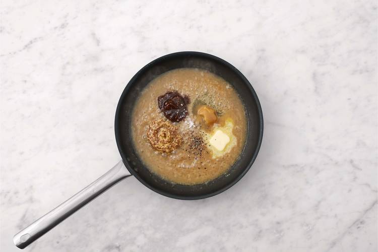 Finish mustard-fig sauce