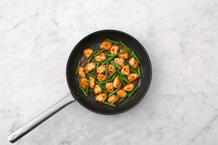 Cook the prawns & green beans