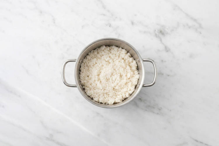 Cook the rice