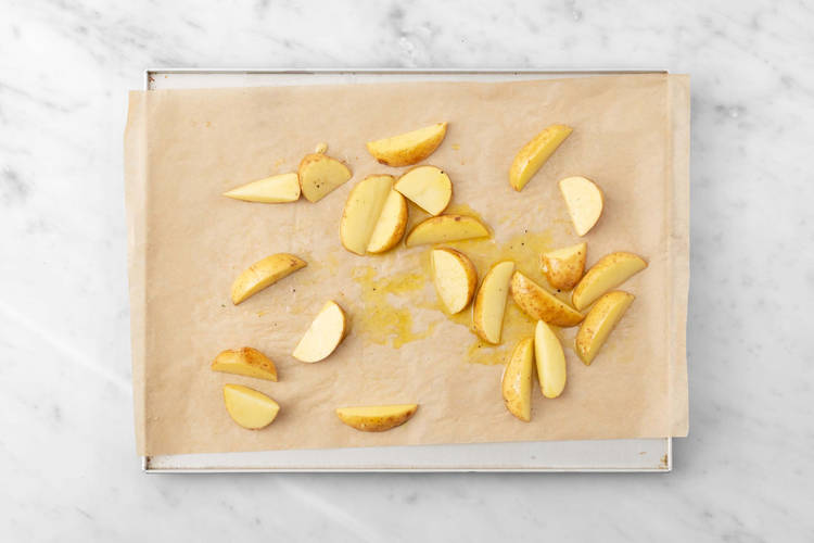 Aardappelwedges bakken