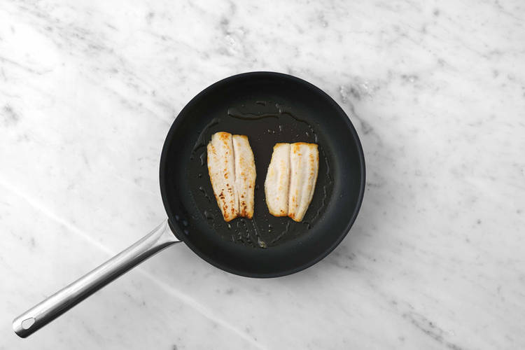 Fisch anbraten