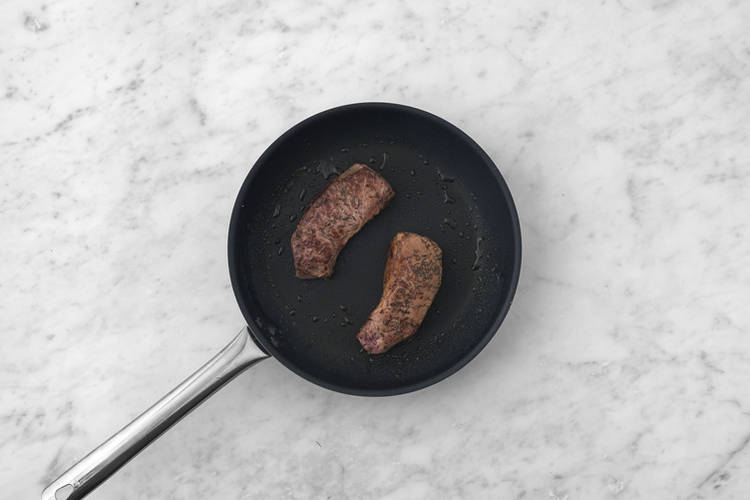 Steak anbraten