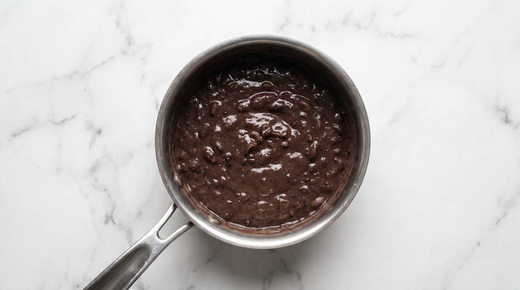 Warm Beans & Mix Crema