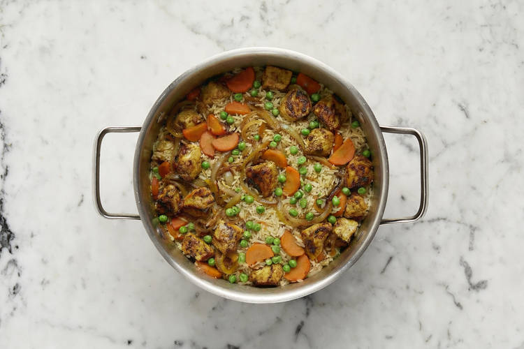 Cook rice and peas