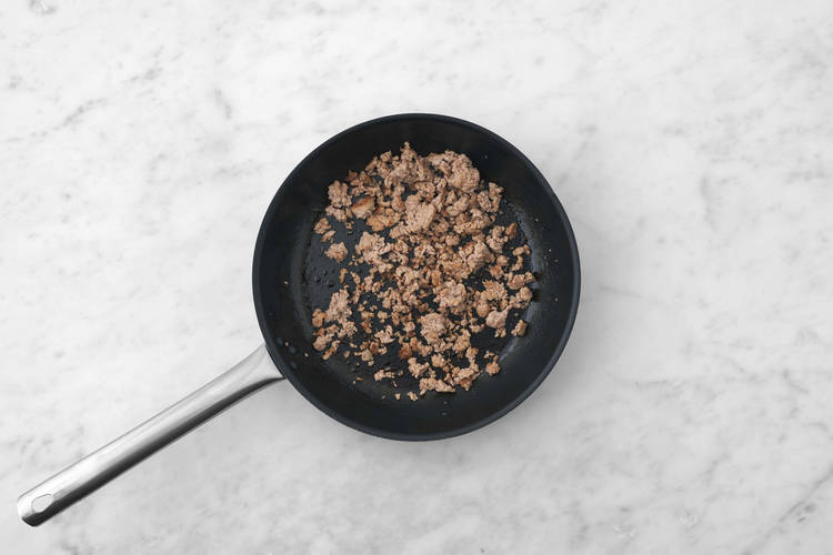 Cuire la saucisse 