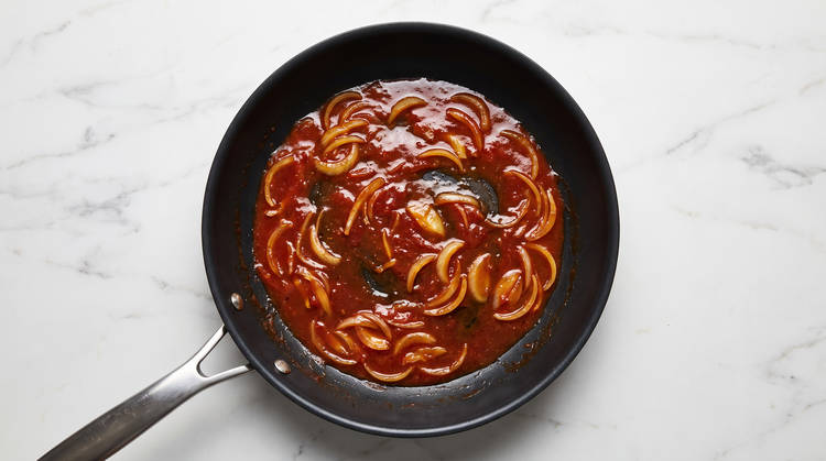 Make Onion Sauce